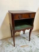 An Edwardian style single drawer bedside table (H70cm W42cm D31cm)
