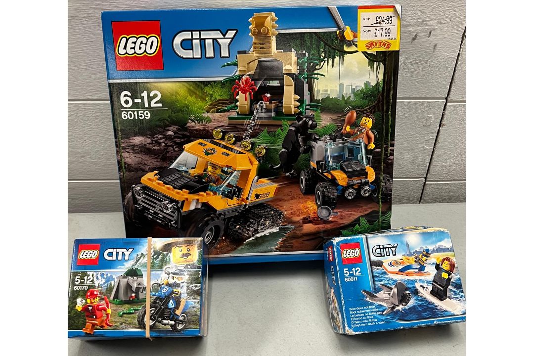 Three LEGO City sets – 60159, 60170, and 60011 – AF