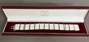 A David Andersen, Norwegian silver and guilloche enamel bracelet, Marked Norway Sterling 925 on