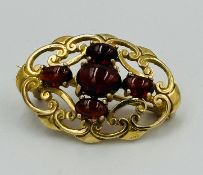 A 9ct gold and garnet brooch approximate weight 3.6g