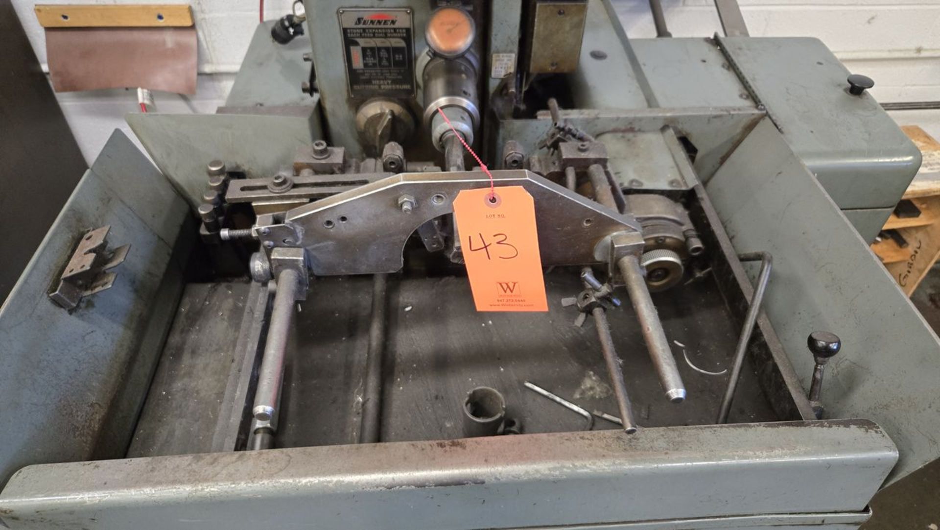 Sunnen Model MBB-1680 C Power Stroked Precision Honing Machine, S/N: 72032; - Image 5 of 7