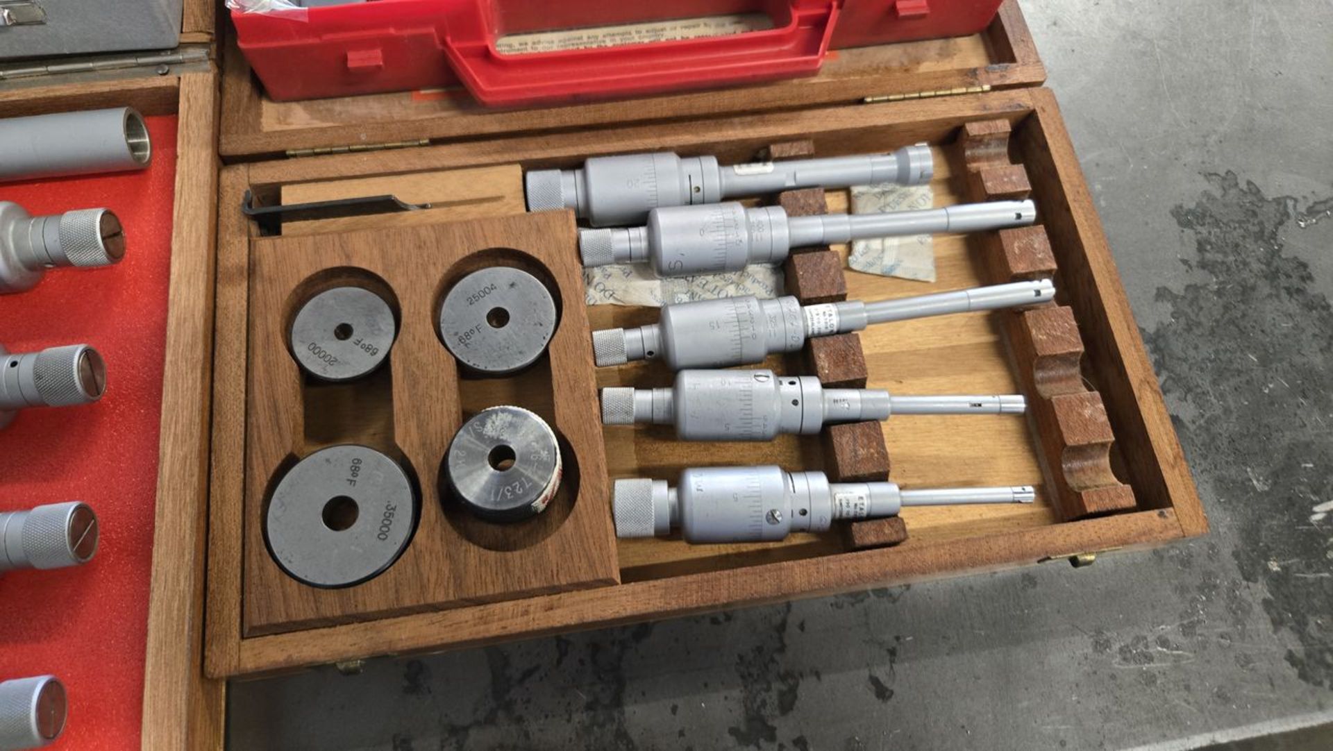 Lot – Etalon I.D. Micrometers; with Related Setting Standards and Masters, Cases - Image 3 of 6