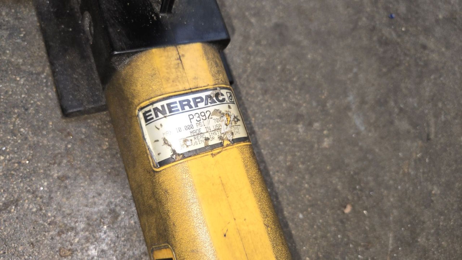 Enerpac 10,000 PSI Model P392 Two-Speed Hydraulic Hand Pump; - Image 4 of 4