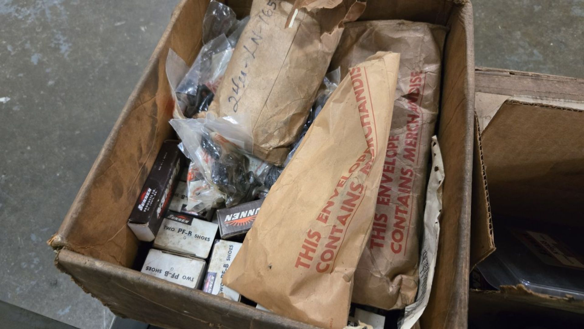 Lot - Large Assortment of Sunnen Hone Tooling; with Portable Cart - Image 6 of 6