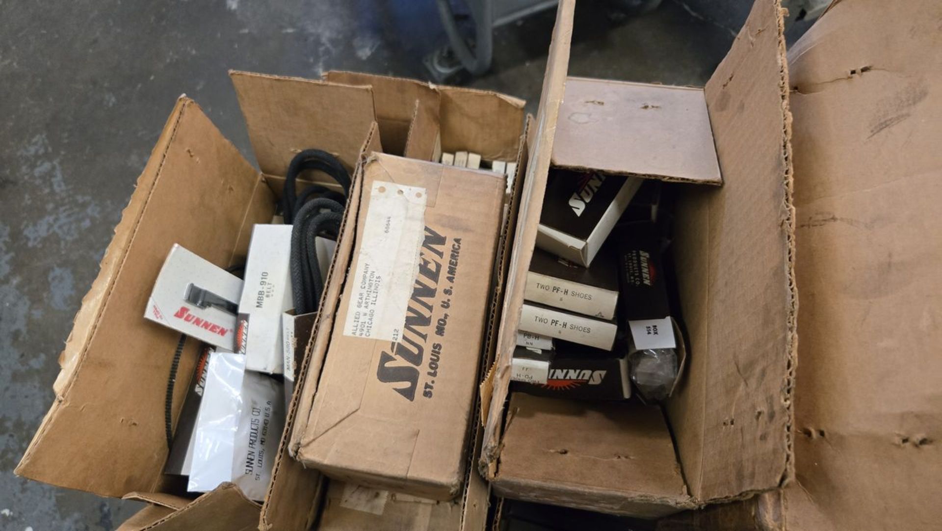Lot - Large Assortment of Sunnen Hone Tooling; with Portable Cart - Image 3 of 6