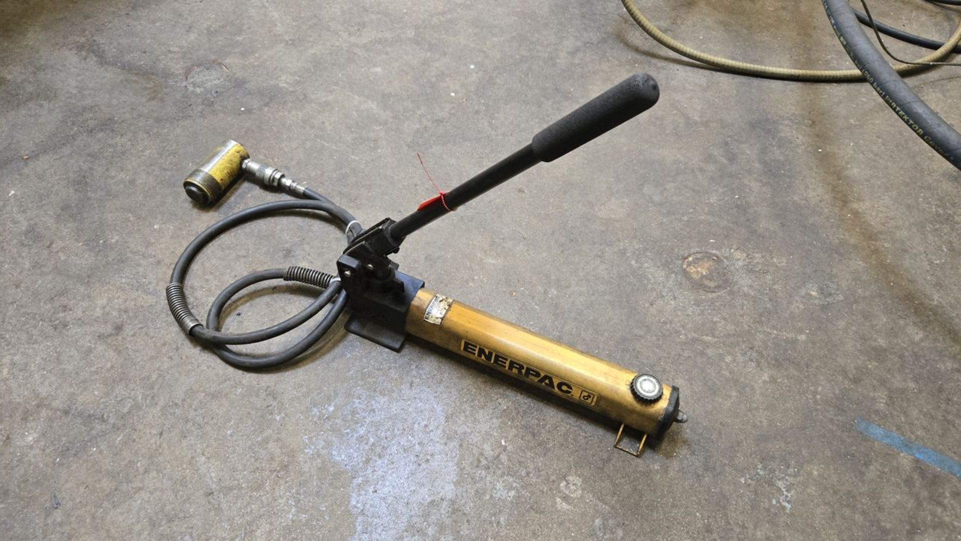 Enerpac 10,000 PSI Model P392 Two-Speed Hydraulic Hand Pump; - Image 3 of 4