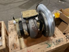 1 x New and unissued Caterpillar Turbocharger C7 350 BHP Engine