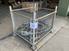 1 x Stillage of FV432 Tow ropes / chains etc