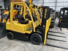 Hyster H2.5 FT Diesel Fork Lift 3 Stage Container Mast with Side Shift, 1177 Hrs