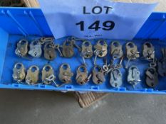 19x Brass Padlocks 25mm with 2 Keys