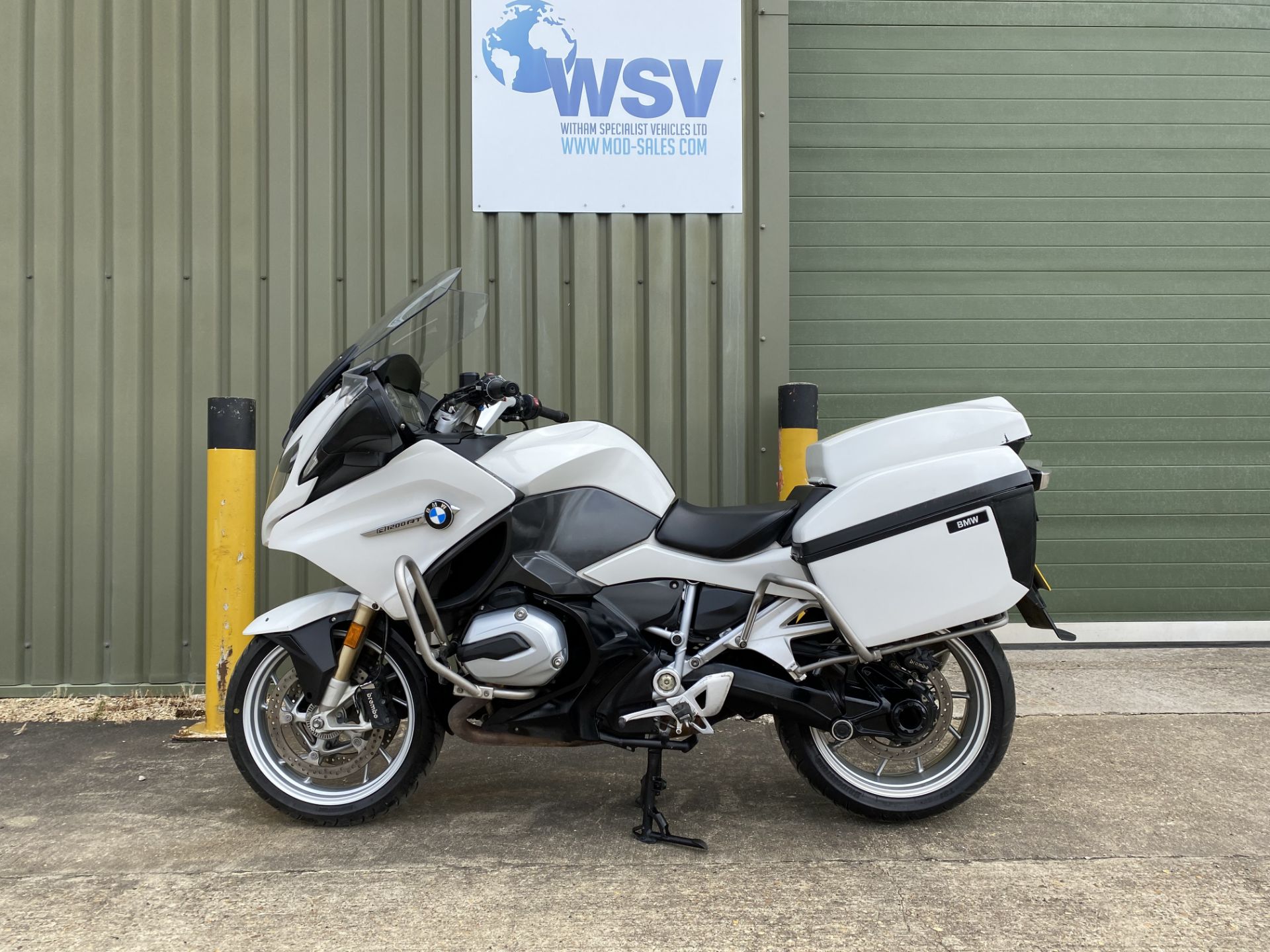 2017 BMW R1200RT Motorcycle, Just released from UK Police Force - Image 2 of 31