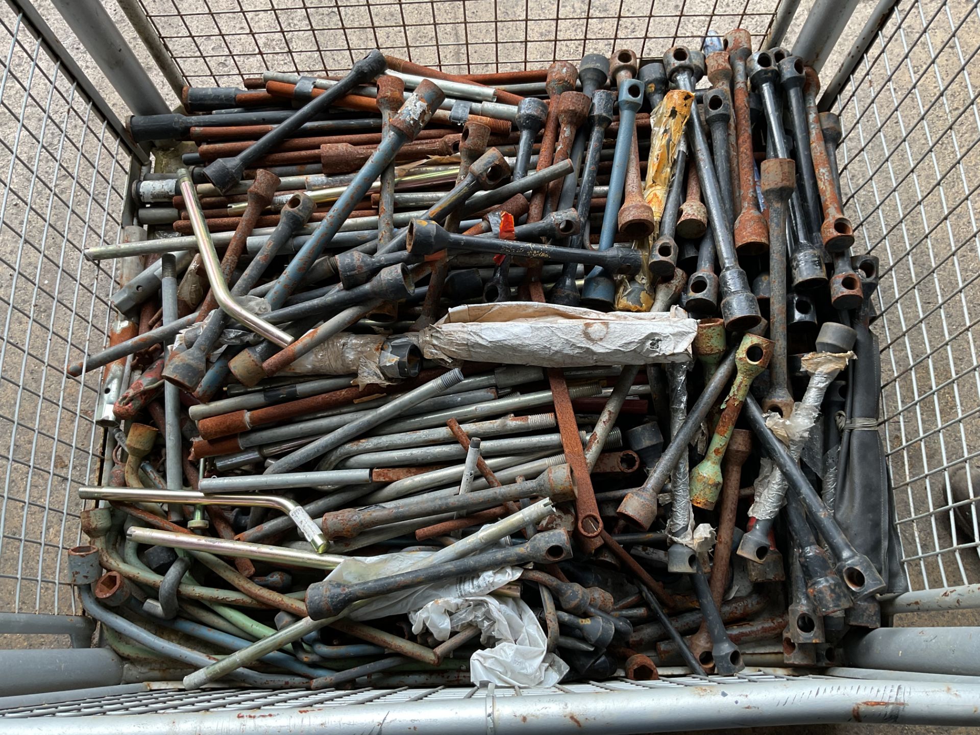 1x Stillage of Leyland, DAF, Bedford, Foden etc Wheel Spanners, Cab Lifters, Handles etc, Q250+