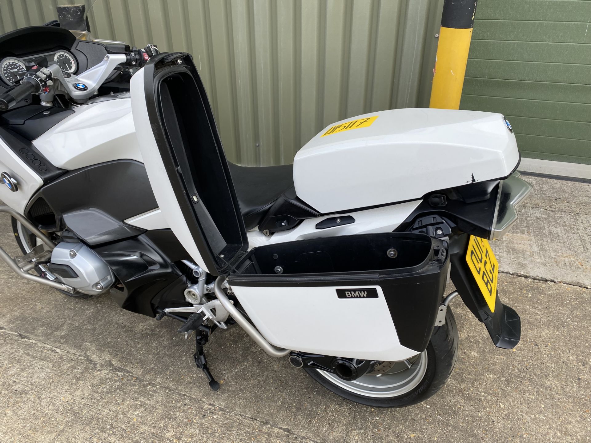 2017 BMW R1200RT Motorcycle, Just released from UK Police Force - Image 9 of 31