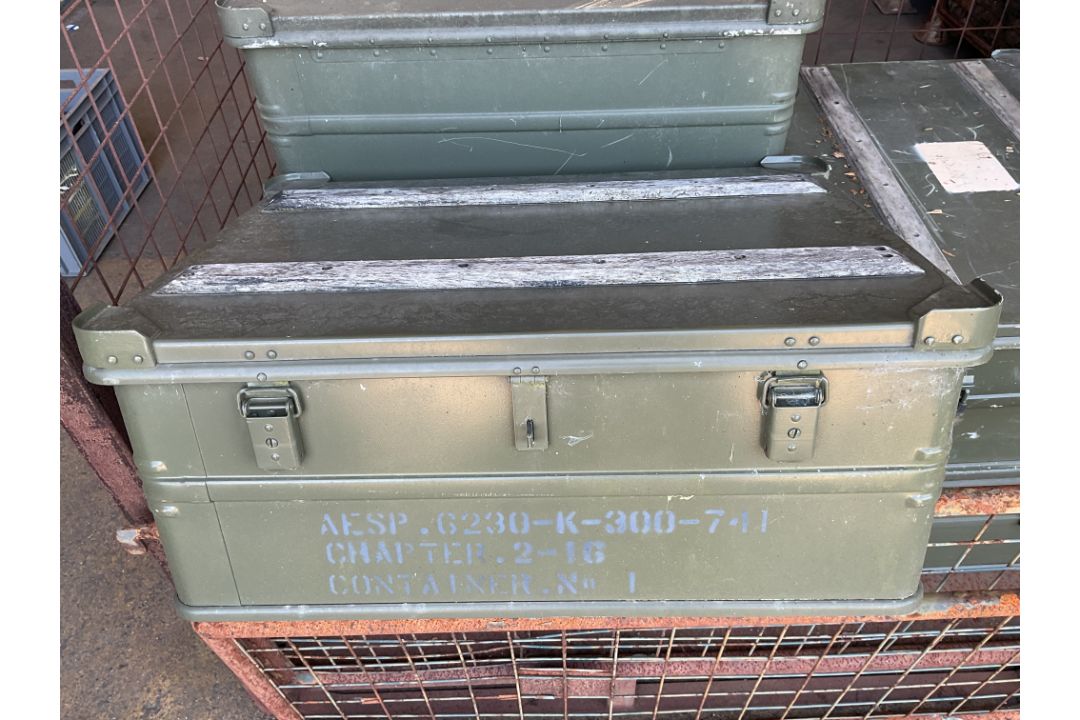 Aluminium Zarges Type Stacking Waterproof Transit Case lockable with handles, MoD - Image 3 of 7