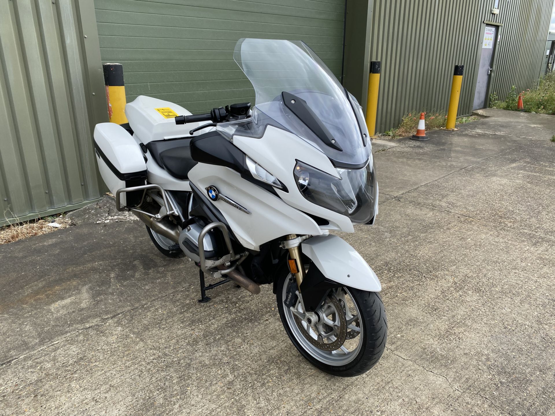 2017 BMW R1200RT Motorcycle, Just released from UK Police Force - Image 17 of 31
