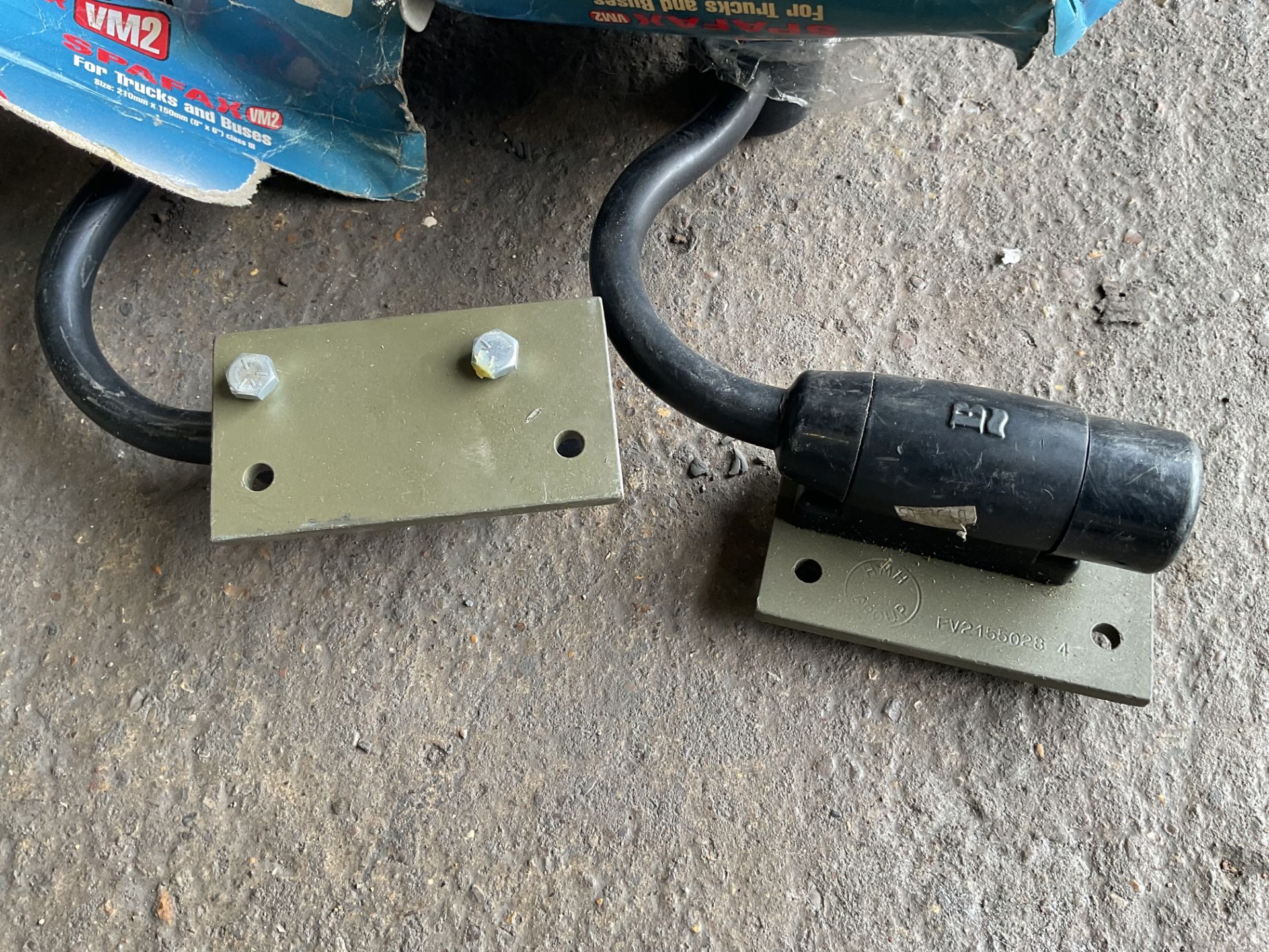 2x New Unissued Unbreakable Rear View Mirrors, for Trucks etc - Image 2 of 5