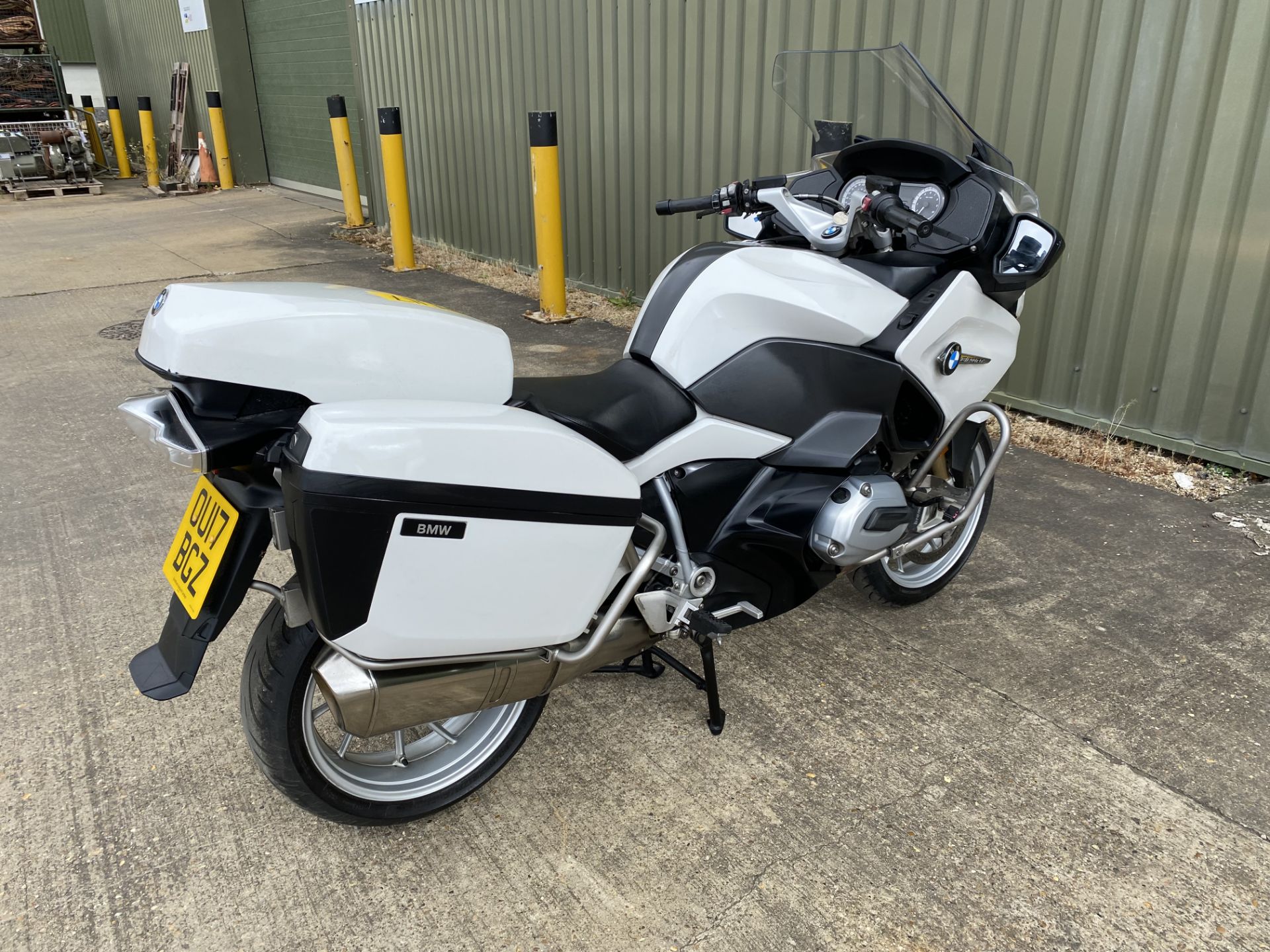 2017 BMW R1200RT Motorcycle, Just released from UK Police Force - Image 30 of 31