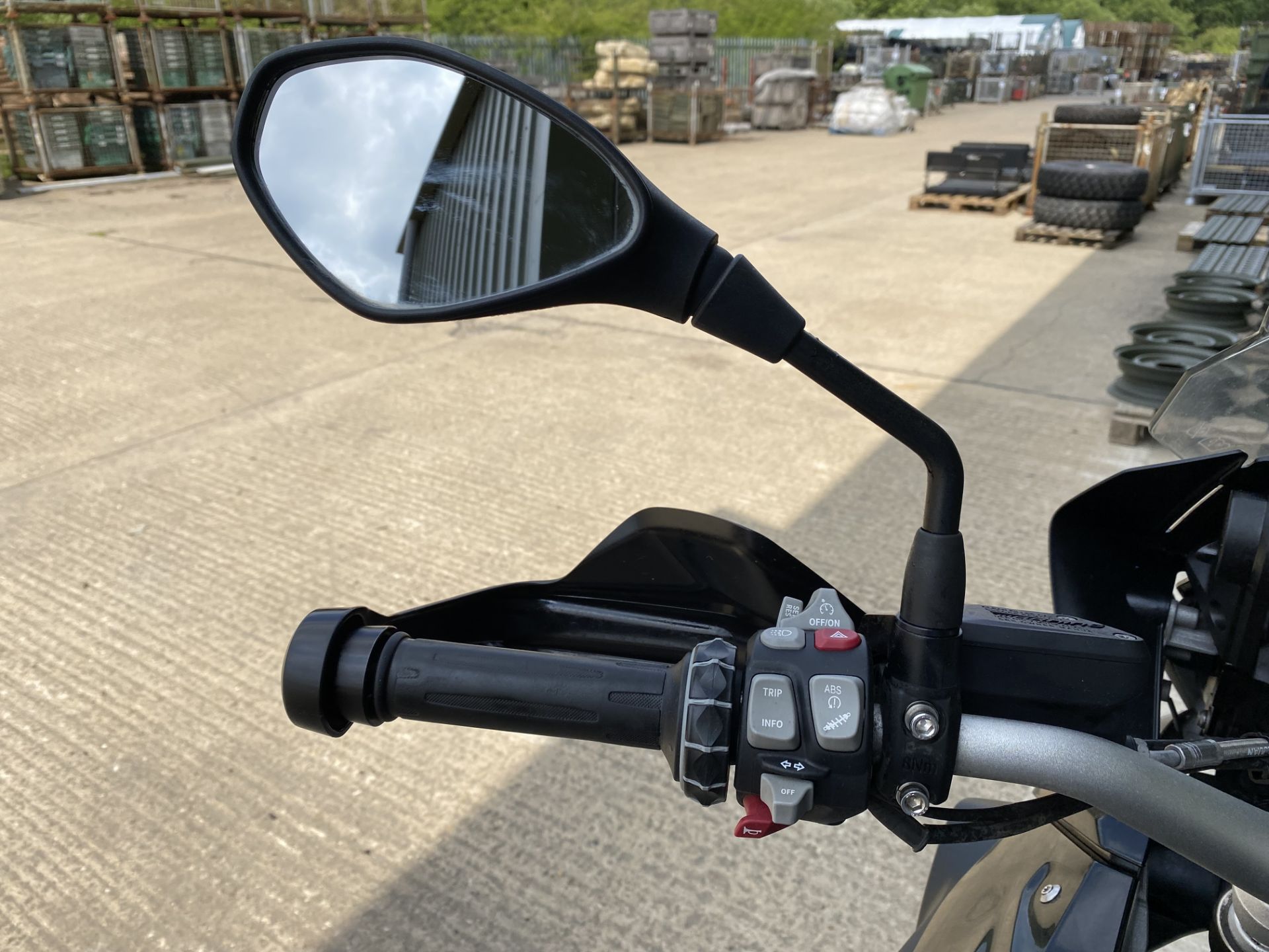 2016 BMW R1200 GS Motorcycle, low miles! - Image 16 of 45