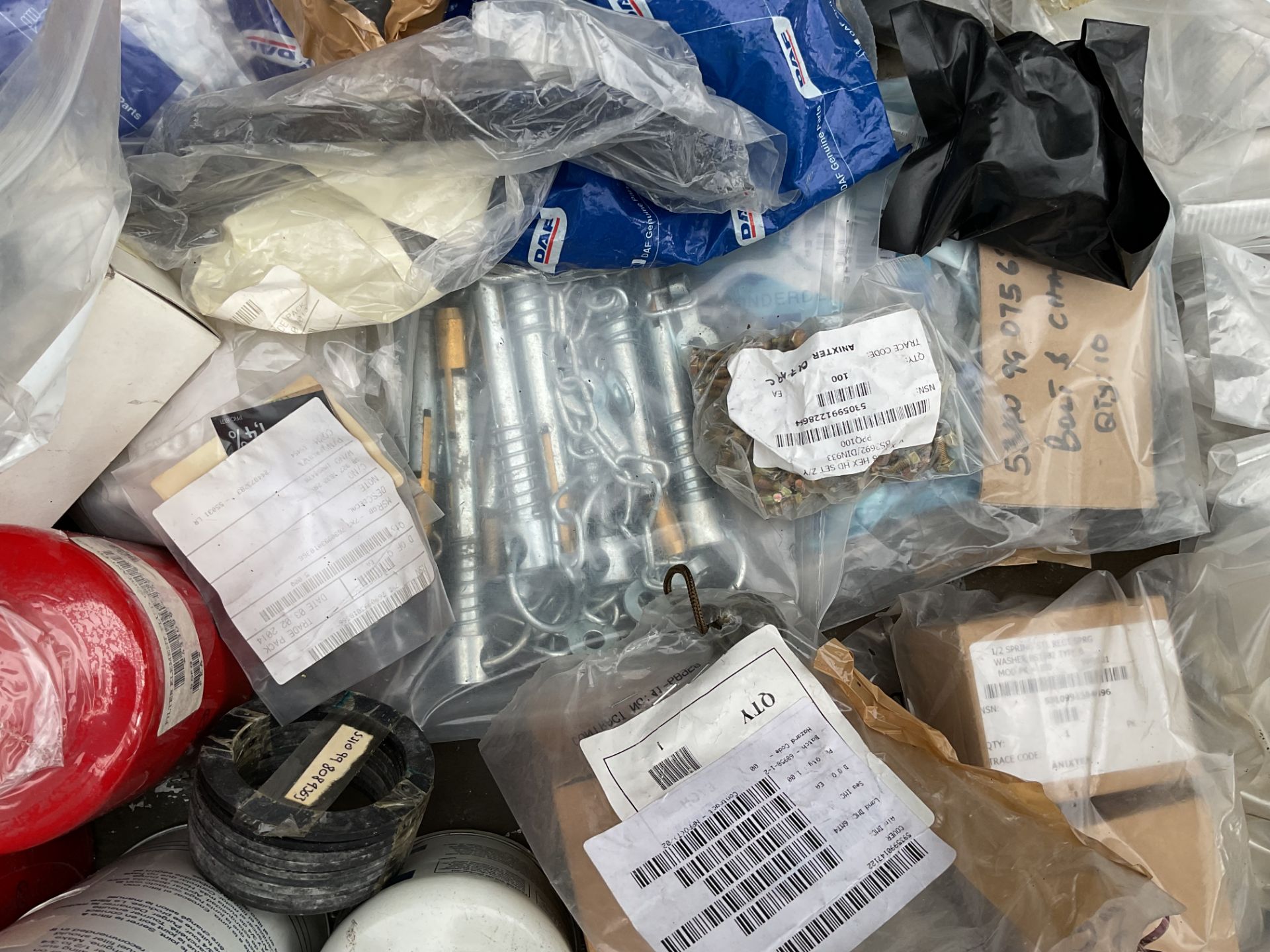 1x Stillage of New Unissued Leyland DAF 4x4 Spares - Image 3 of 4