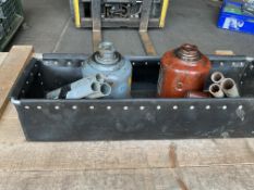 2x Weber 10T Hydraulic Jacks with Handles, from MOD