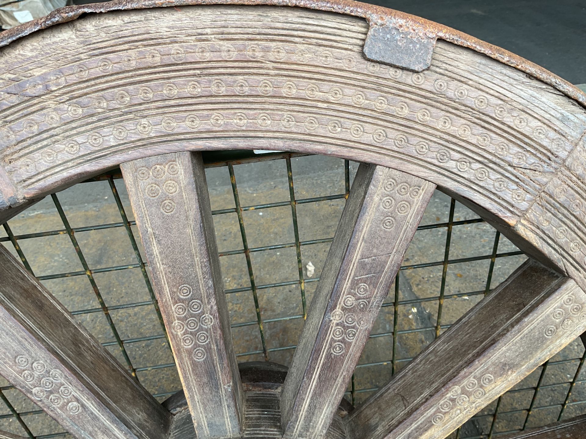 Lovely Steel Rim Very Old Wooden Spoked Cart/Wagon Wheel (3ft dia 3 inches wide) - Image 3 of 4