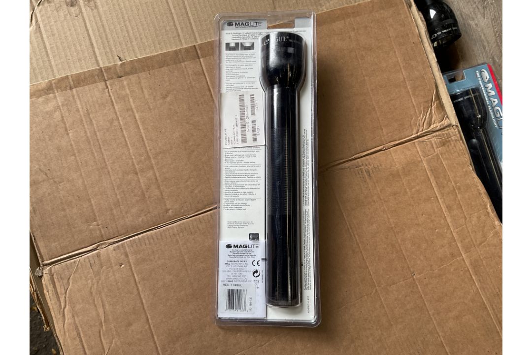 1x New Unissued Maglite, Model S3D016L, from MOD - Image 2 of 3