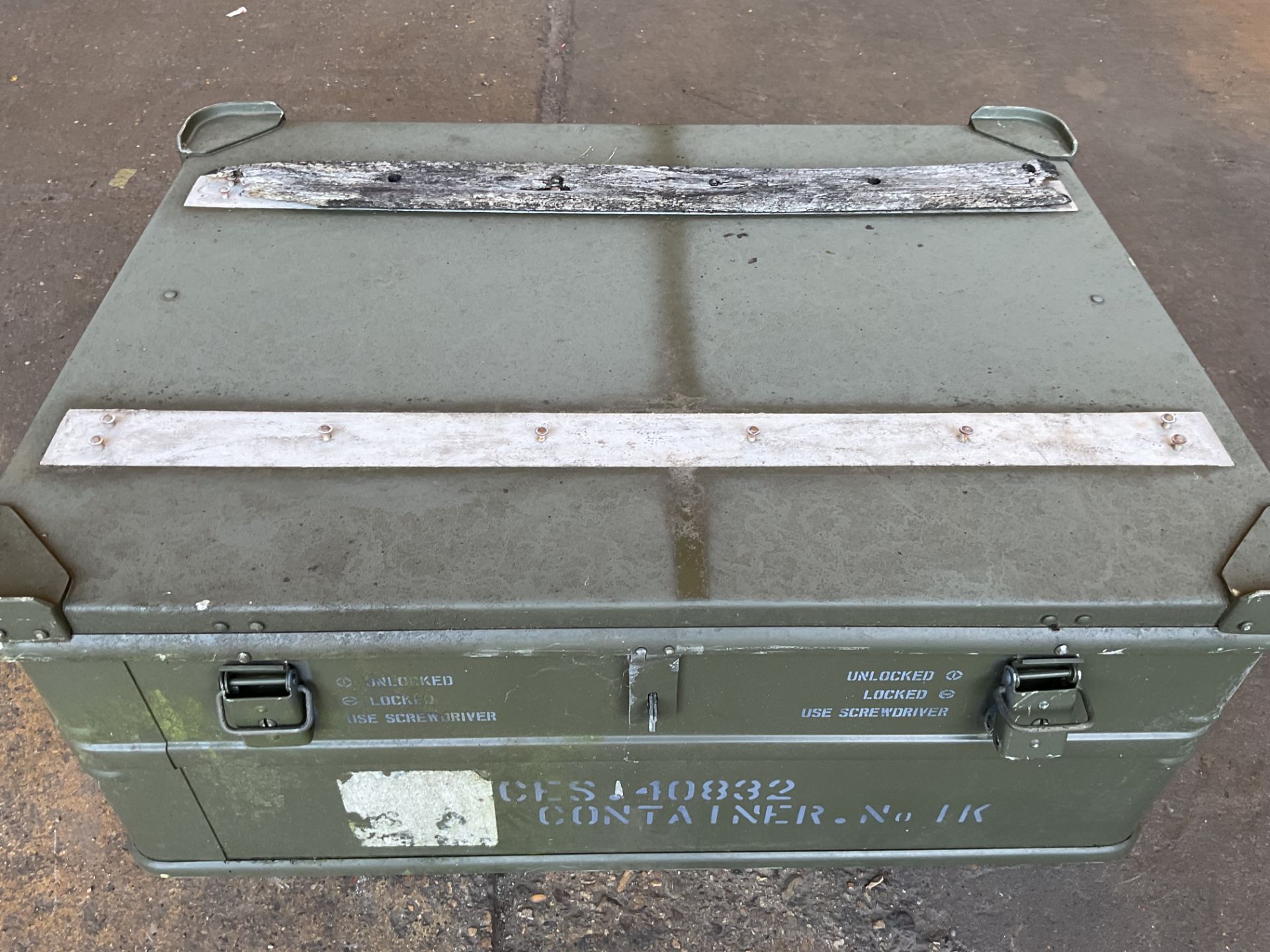 Aluminium Zarges Type Stacking Waterproof Transit Case Lockable with Handles, MOD - Image 3 of 4