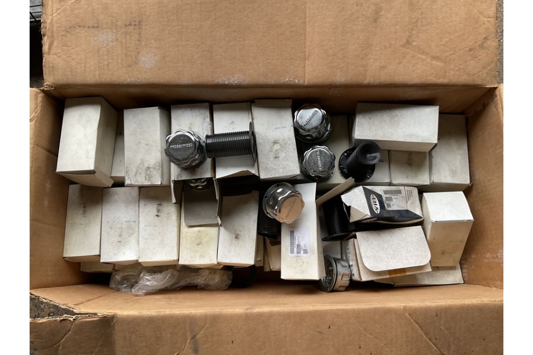 70x New Unissued Hydraulic Pressurized Caps and Filters, from MOD - Image 3 of 3