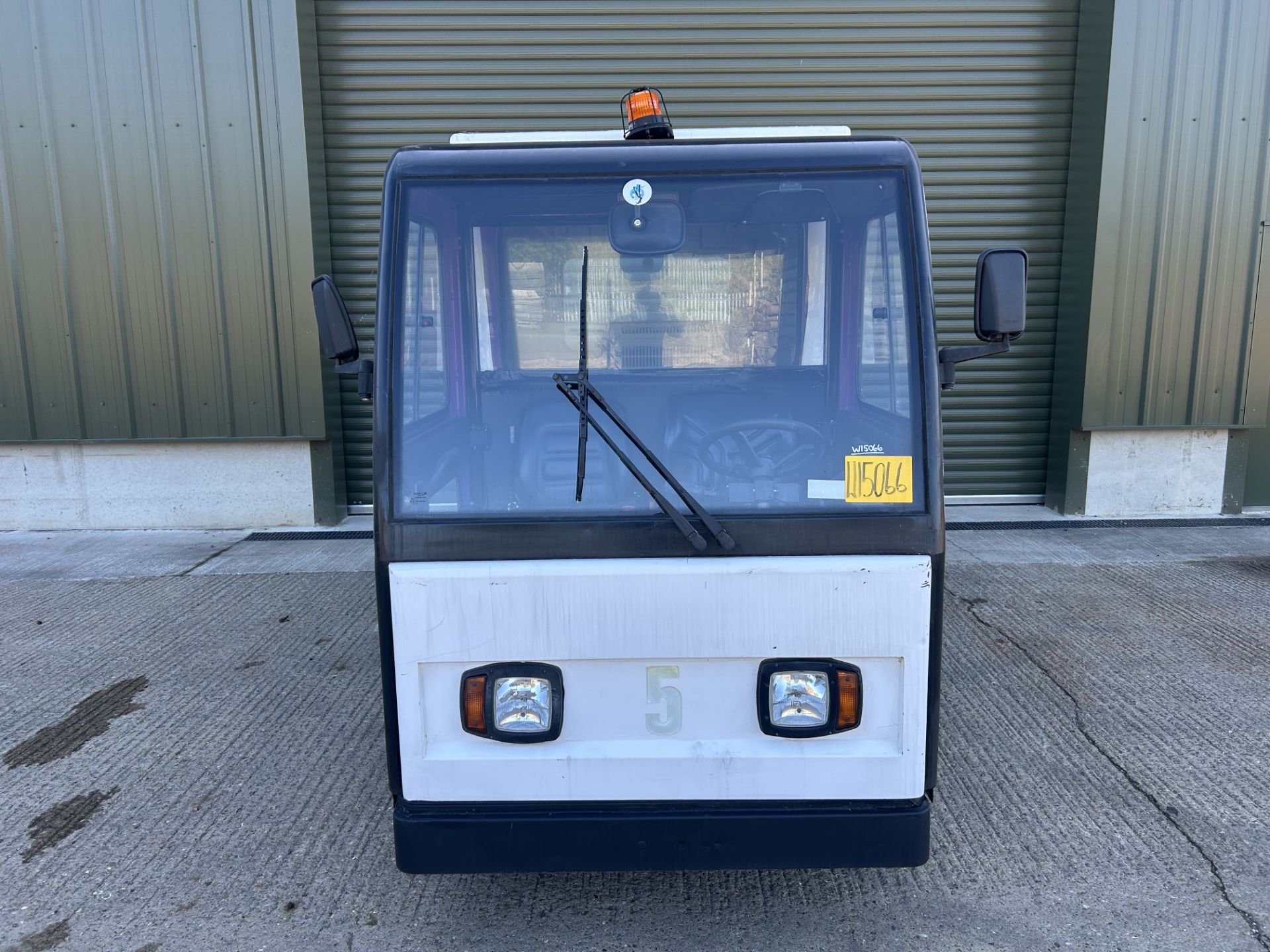 Bradshaw FB 3 Tonne Electric Truck from UK MOD with Charger - Image 25 of 27
