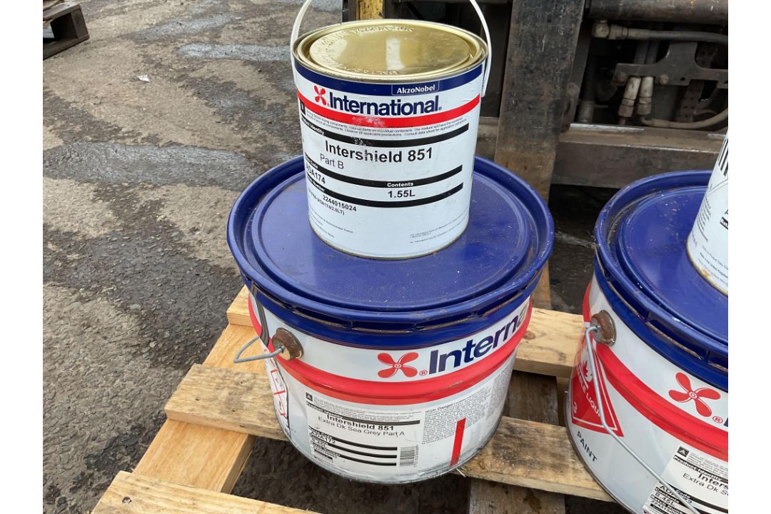 6 Tins International, Intershield 851 parts A and B. - Image 4 of 4