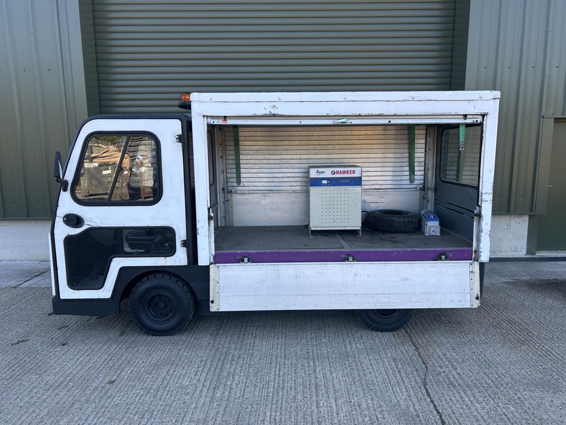 Bradshaw FB 3 Tonne Electric Truck from UK MOD with Charger - Image 3 of 27
