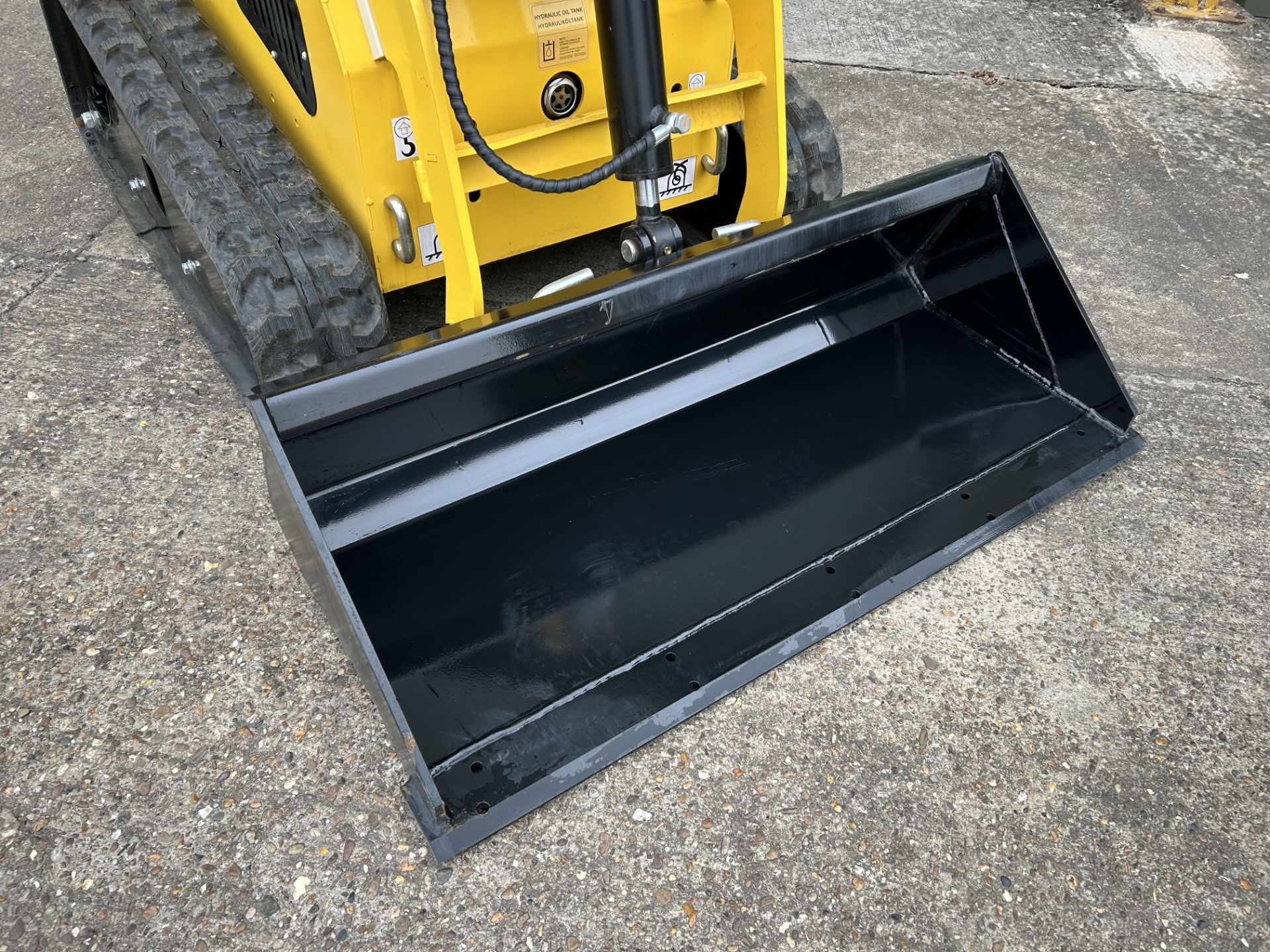 New and Unused Machpro Skidsteer MP-S300 Tracked Loader. - Image 15 of 22