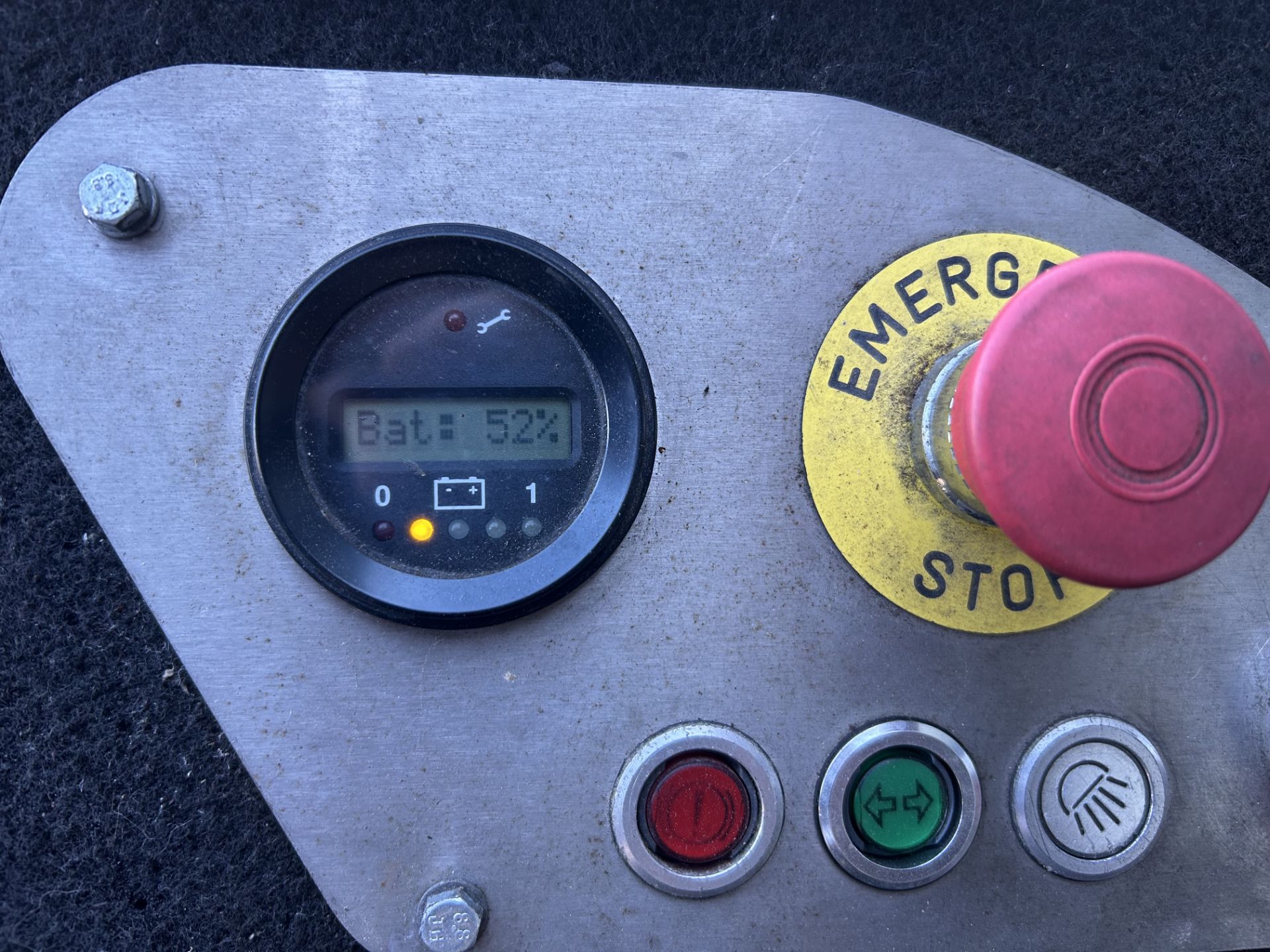 Bradshaw FB 3 Tonne Electric Truck from UK MOD with Charger - Image 11 of 27
