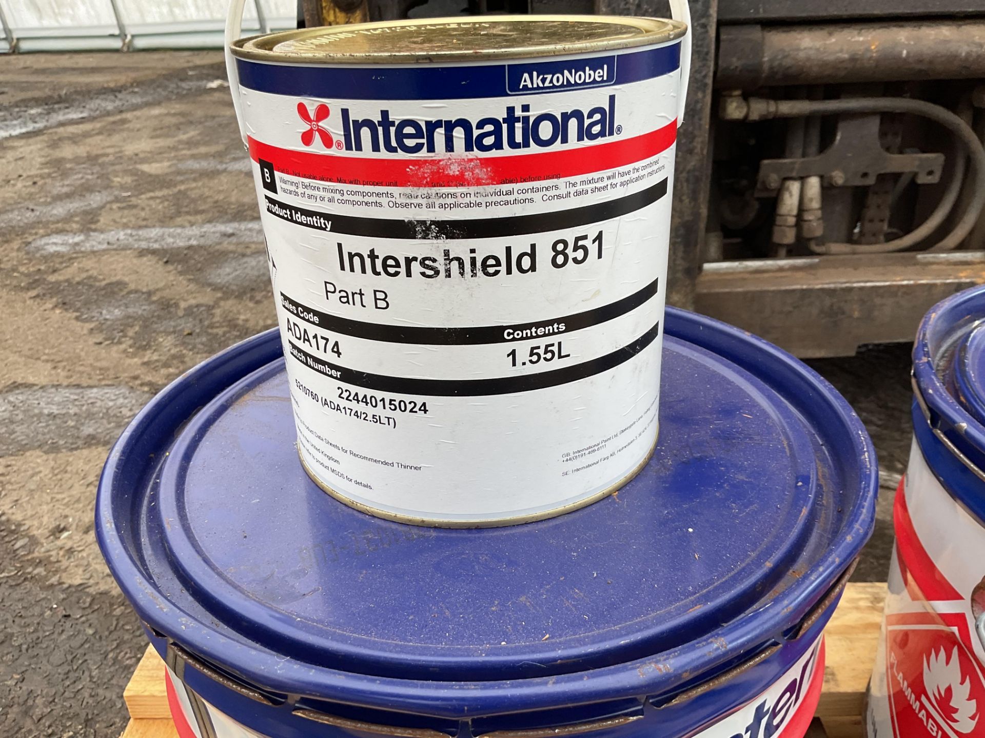 6 Tins International, Intershield 851 parts A and B. - Image 2 of 4