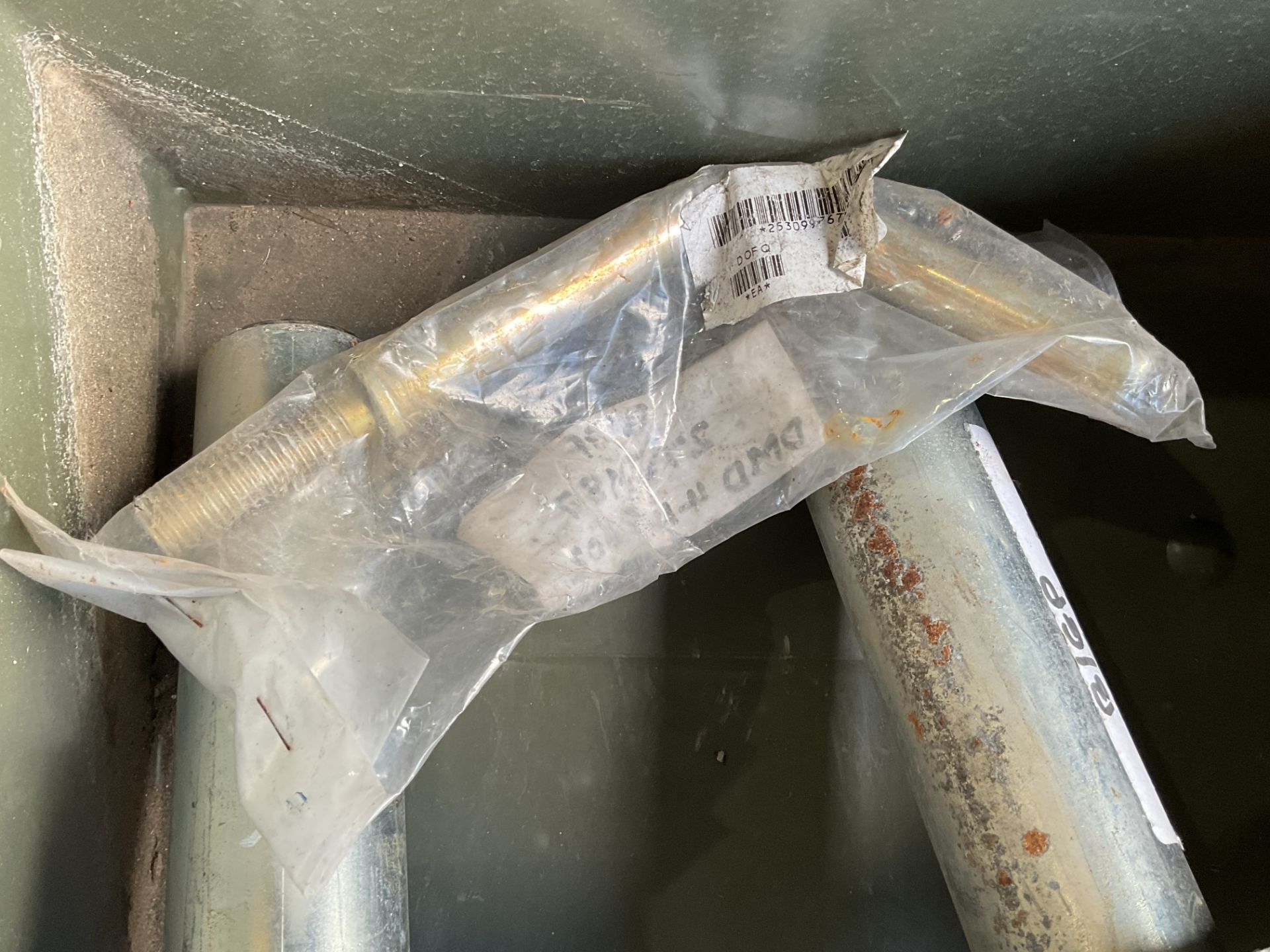2x New Unissued Trailer Support Legs, from MOD - Image 4 of 5