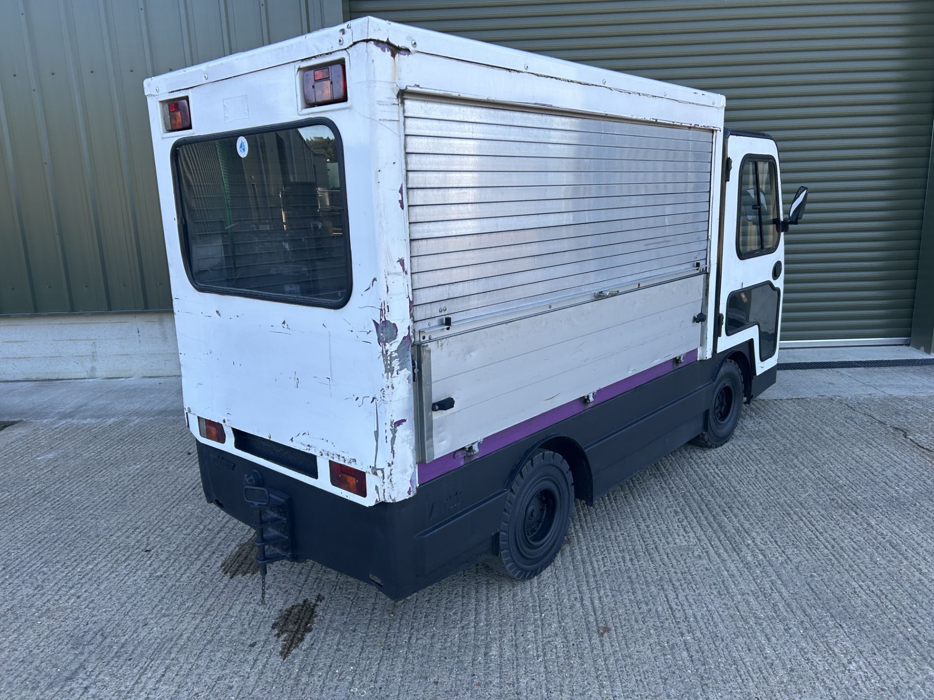 Bradshaw FB 3 Tonne Electric Truck from UK MOD with Charger - Image 15 of 27