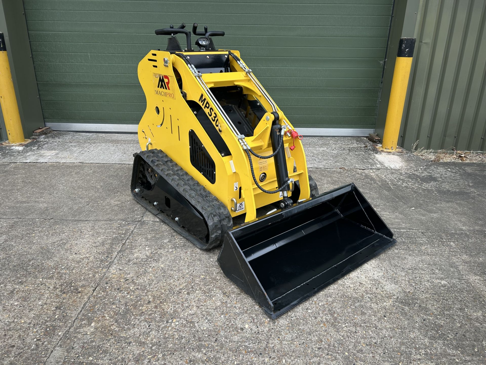 New and Unused Machpro Skidsteer MP-S300 Tracked Loader. - Image 16 of 22