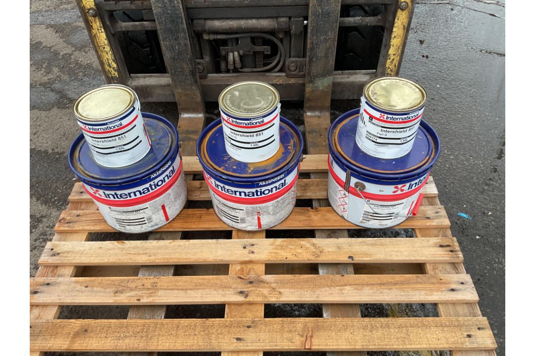 6 Tins International, Intershield 851 parts A and B. - Image 1 of 4