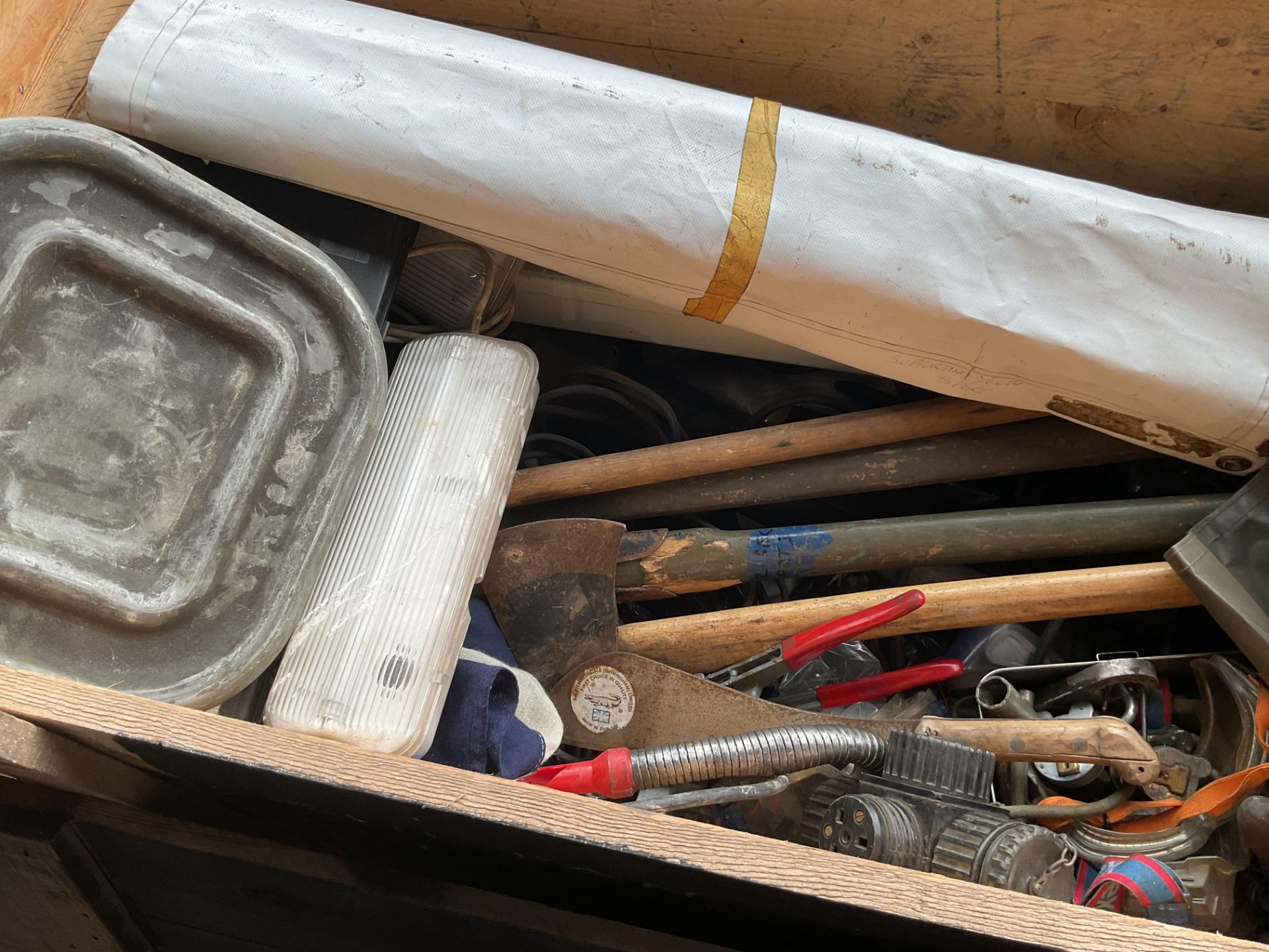 1X WOOD CRATE OF VEHICLE/FV TOOLS ETC ( CRATE INCLUDED) - Image 3 of 6