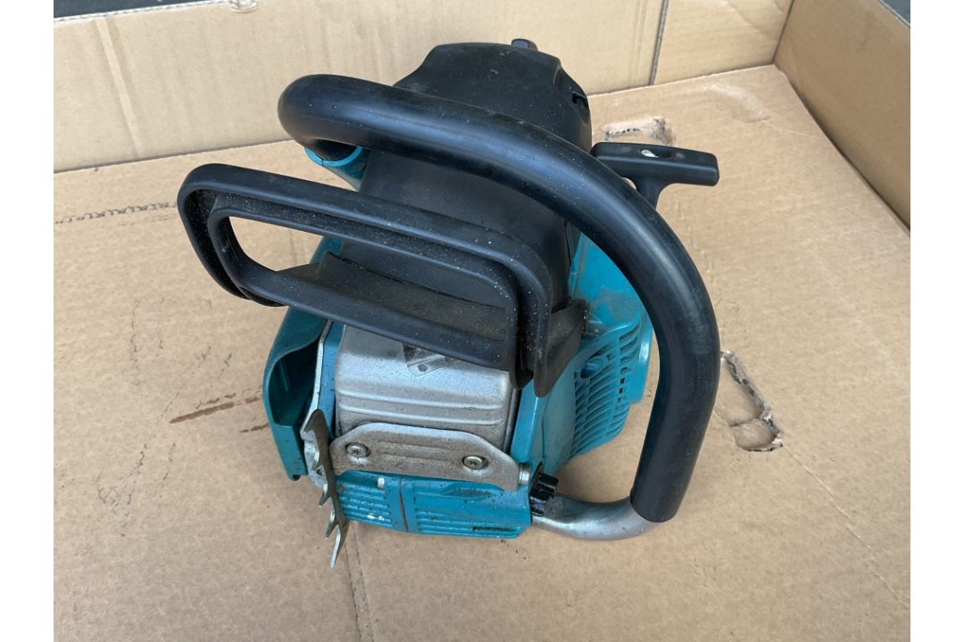 Makita DCS5030 Petrol Chain Saw, from MOD - Image 5 of 5