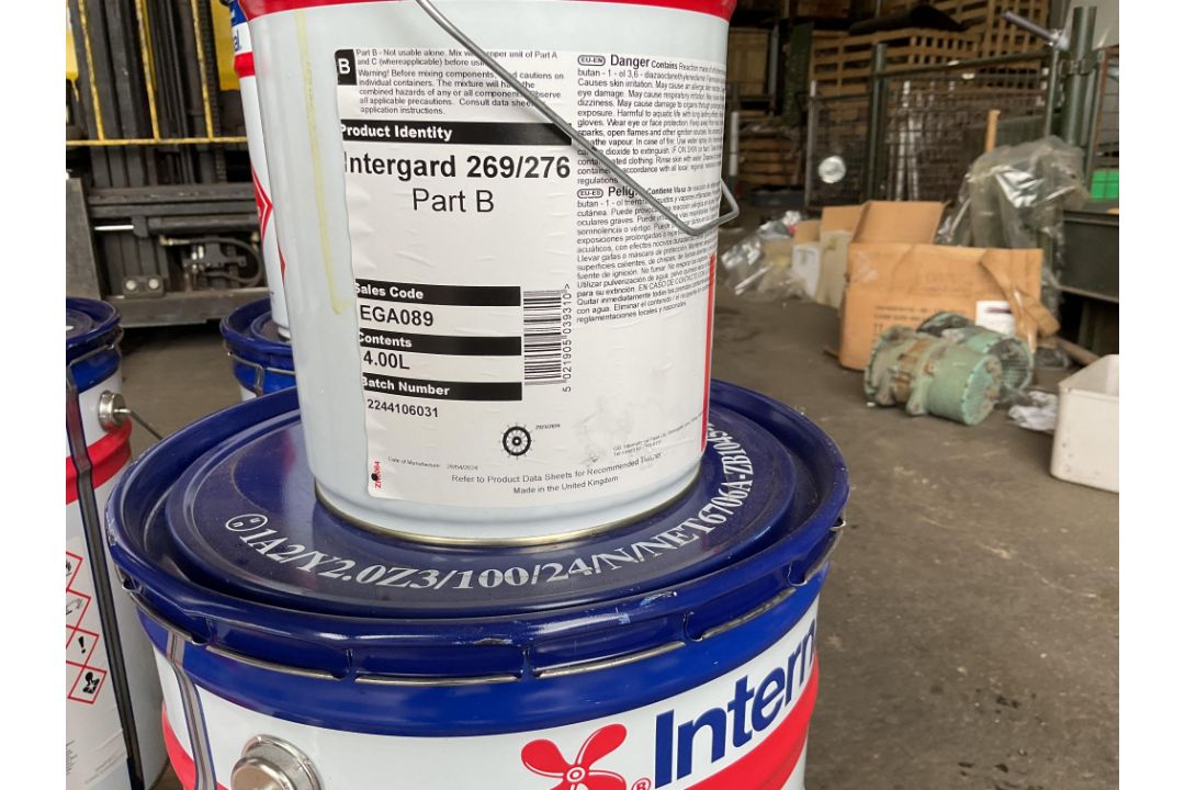 4 Tins of International Interguard 269 part A & B Red Epoxy Primer from MOD reserve stocks - Image 3 of 4