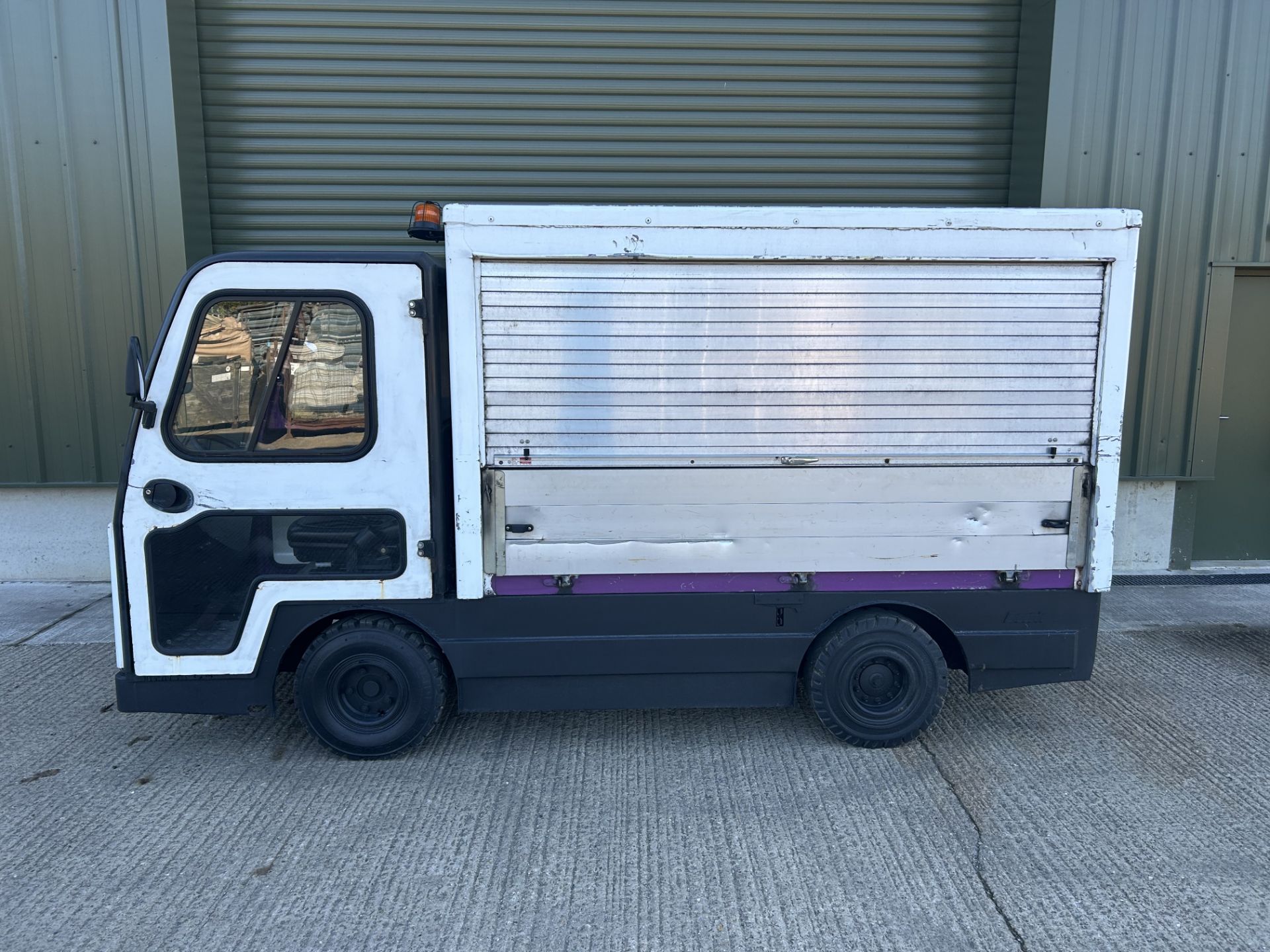 Bradshaw FB 3 Tonne Electric Truck from UK MOD with Charger - Image 2 of 27