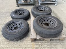 4 x Land Rover Rims c/w Tyres