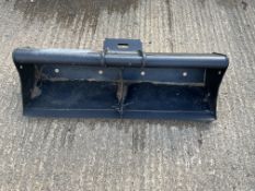 3ft 6inch Ditching Bucket for Excavator with Quick Release Fittings, from MOD