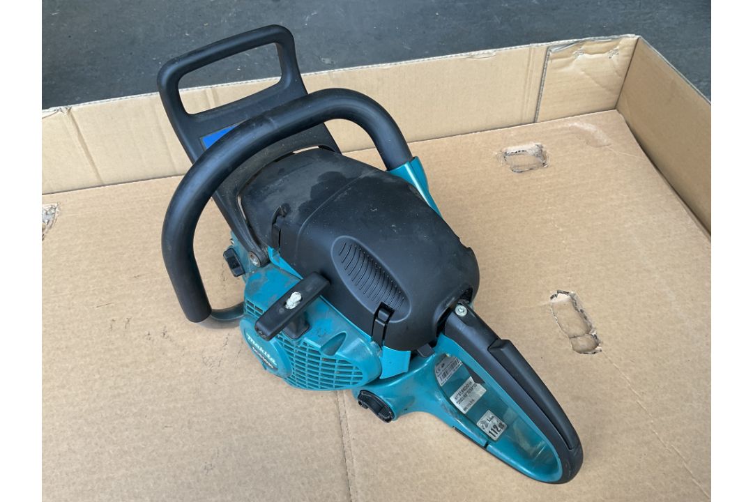 Makita DCS5030 Petrol Chain Saw, from MOD - Image 3 of 5