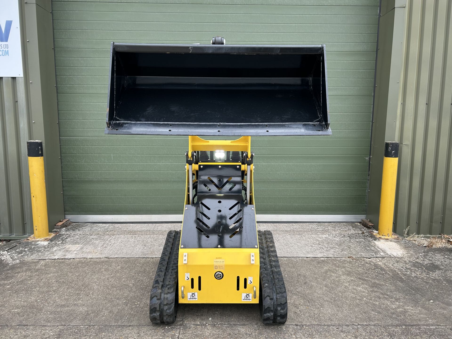 New and Unused Machpro Skidsteer MP-S300 Tracked Loader. - Image 18 of 22