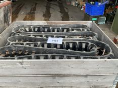 1X PAIR GENUINE UNISSUED HAGGLUNDS BV206 TRACKS FROM MOD IN PACKING CASE ( INCLUDED)