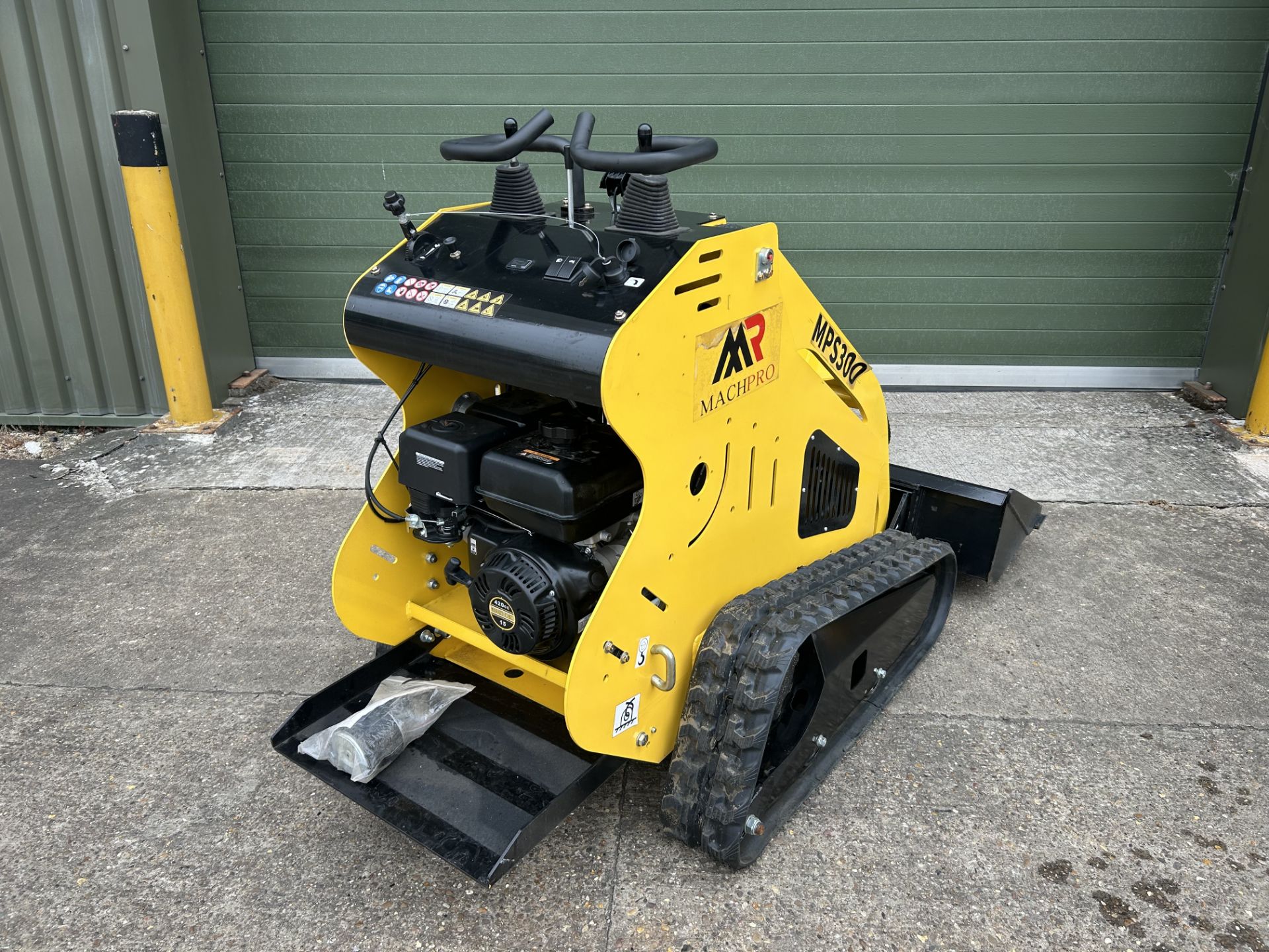 New and Unused Machpro Skidsteer MP-S300 Tracked Loader. - Image 10 of 22