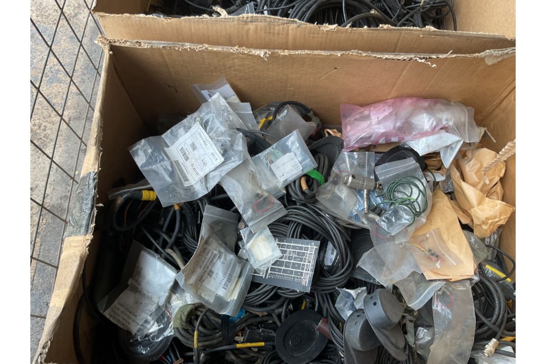 1 x large Stillage of Clansman cables, leads etc. From MOD - Image 1 of 6