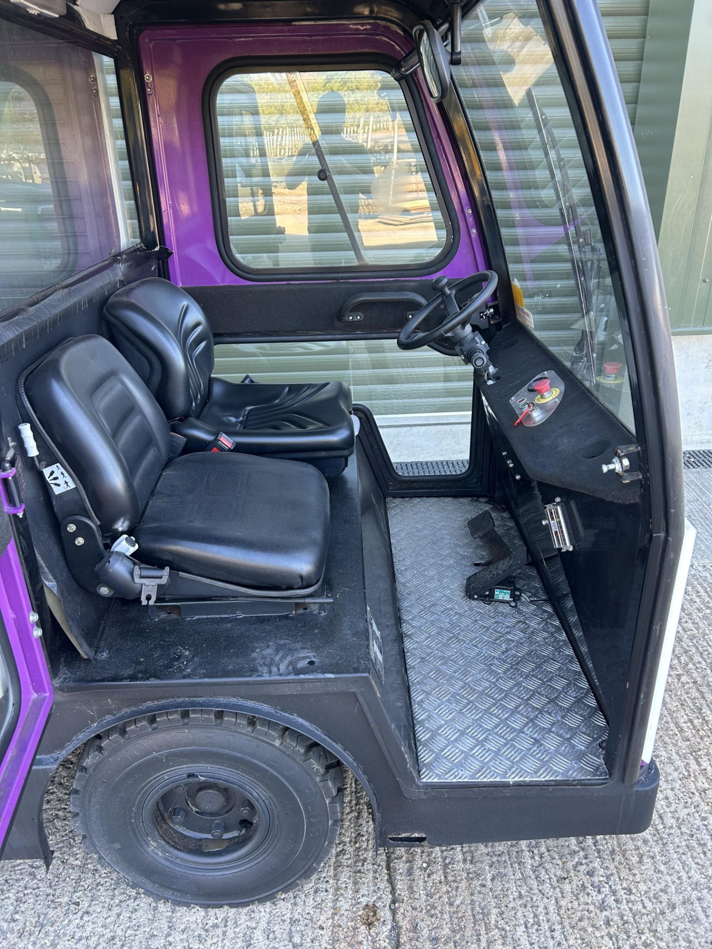 Bradshaw FB 3 Tonne Electric Truck from UK MOD with Charger - Image 24 of 27